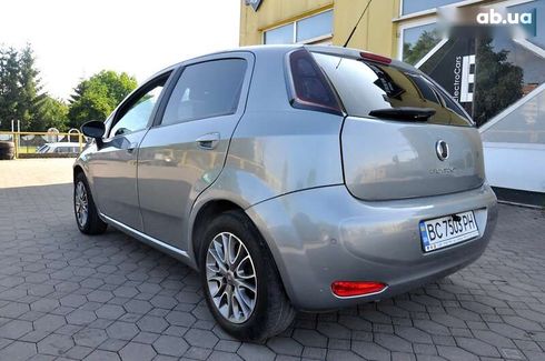 Fiat Punto 2012 - фото 11