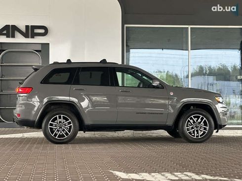 Jeep Grand Cherokee 2020 - фото 10