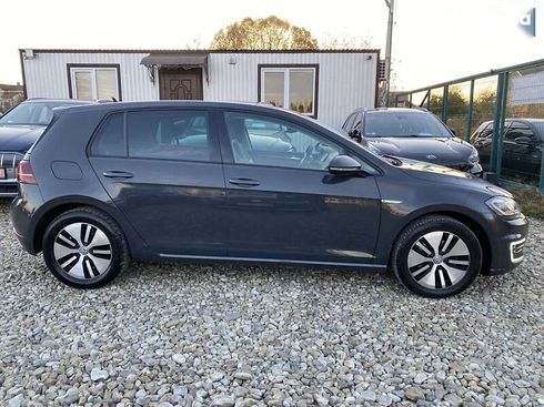 Volkswagen e-Golf 2019 - фото 19