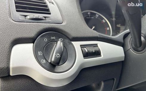 Skoda Octavia 2010 - фото 12