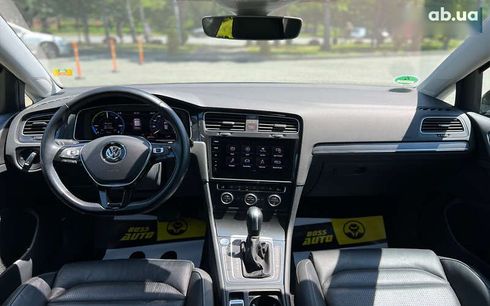 Volkswagen e-Golf 2020 - фото 13