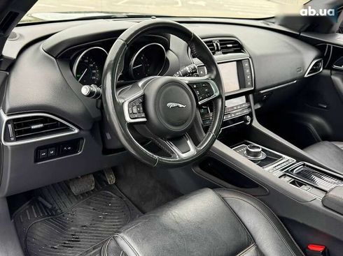Jaguar F-Pace 2017 - фото 21
