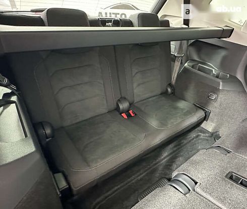 Volkswagen Tiguan Allspace 2019 - фото 11