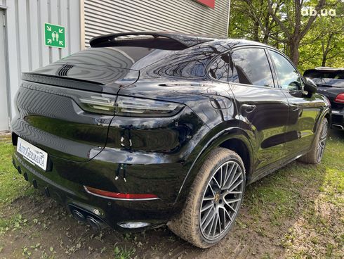 Porsche Cayenne Coupe 2023 - фото 34