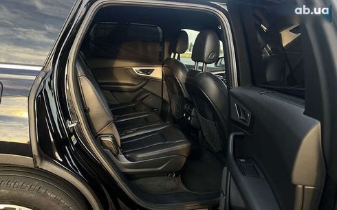 Audi Q7 2018 - фото 26