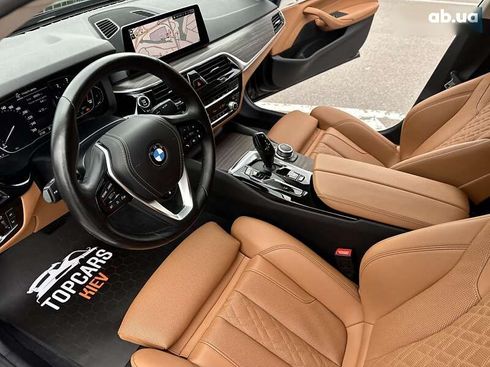 BMW 5 серия 2020 - фото 25