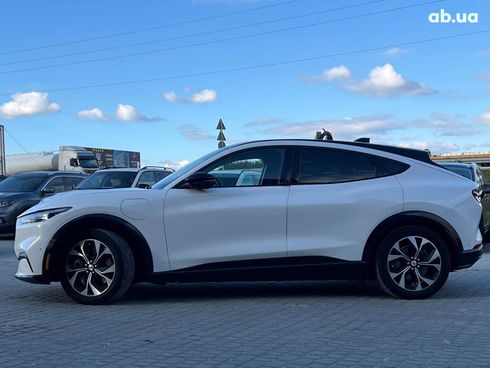 Ford Mustang Mach-E 2020 белый - фото 18