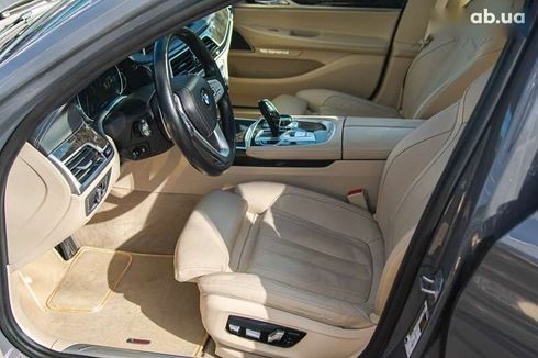 BMW 7 серия 2017 - фото 23