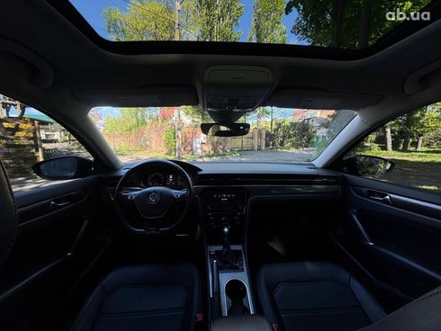 Volkswagen Passat 2020 черный - фото 33