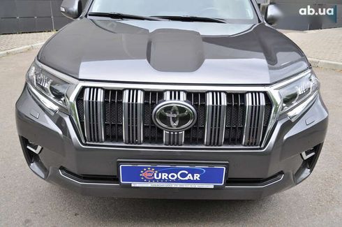 Toyota Land Cruiser Prado 2019 - фото 11