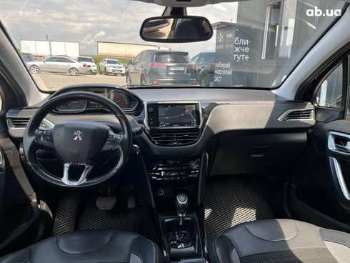 Peugeot 2008 2018 серый - фото 27
