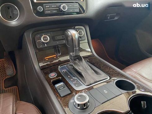 Volkswagen Touareg 2012 - фото 25