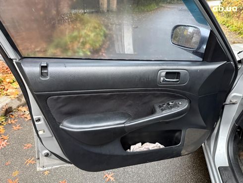 Honda Civic 2005 серый - фото 9