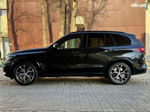 BMW X5 M 2021 - фото 24