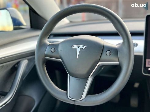 Tesla Model 3 2022 - фото 8