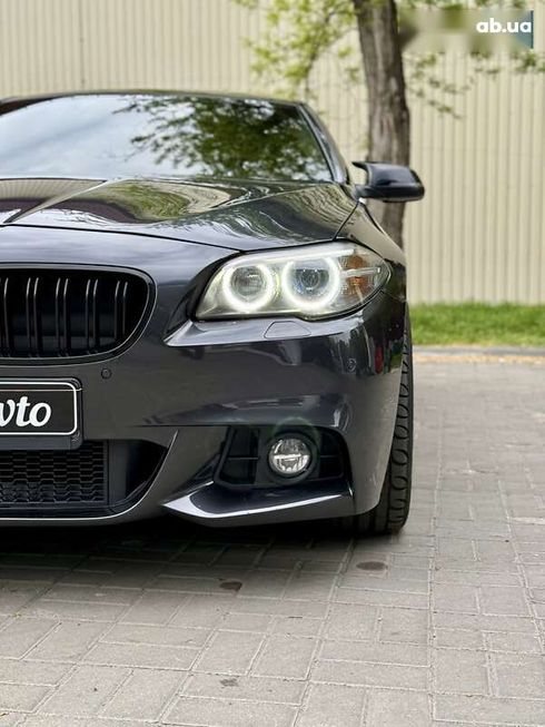 BMW 5 серия 2015 - фото 6