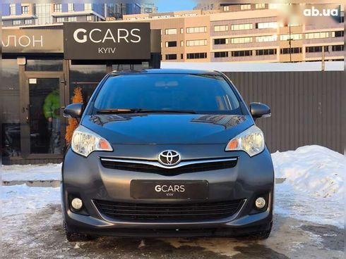 Toyota Verso 2012 - фото 3