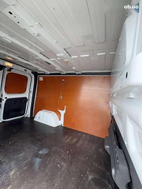 Renault Trafic 2020 - фото 28