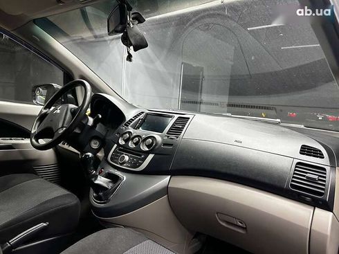 Mitsubishi Grandis 2008 - фото 9