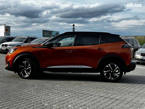 Peugeot 2008 2020 оранжевый - фото 4