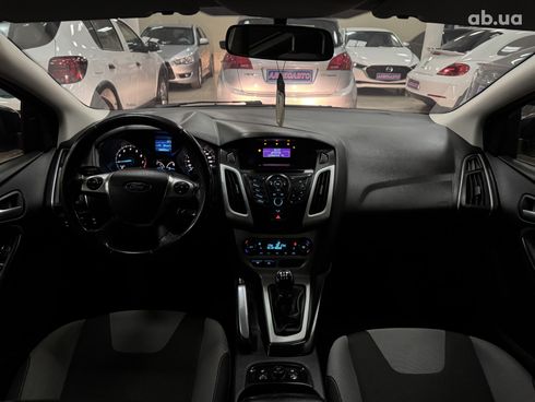 Ford Focus 2012 черный - фото 8