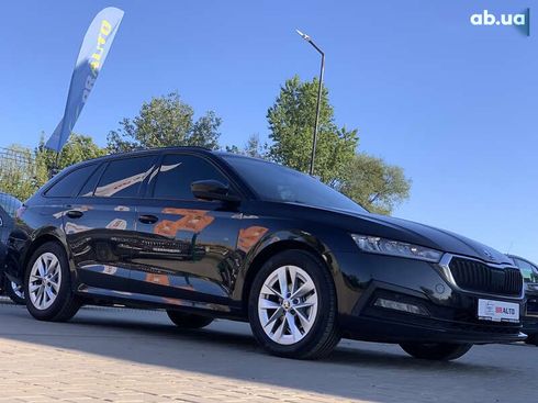 Skoda Octavia 2020 - фото 7
