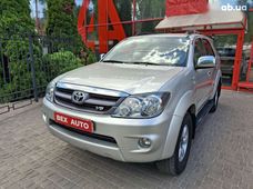 Продаж вживаних Toyota Fortuner 2007 року - купити на Автобазарі