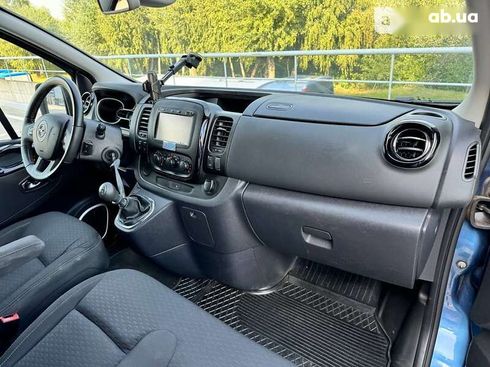 Opel Vivaro 2017 - фото 27