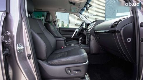 Toyota Land Cruiser Prado 2023 - фото 6