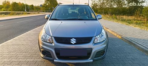 Suzuki SX4 2011 серебристый - фото 2