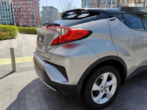 Toyota C-HR 2016 - фото 20