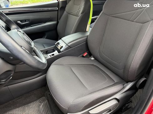 Hyundai Tucson 2023 красный - фото 29