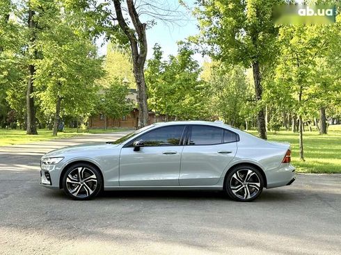 Volvo S60 2024 - фото 23