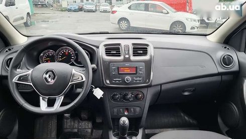 Renault Sandero 2020 - фото 17