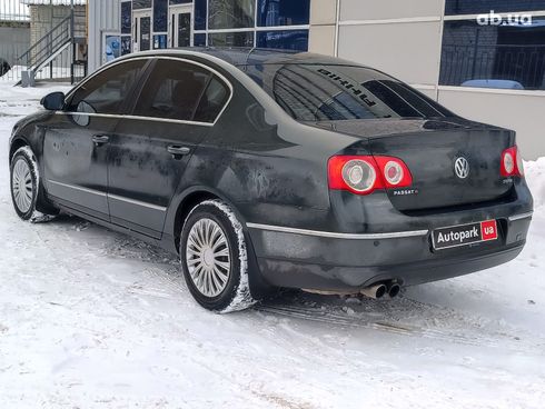 Volkswagen Passat 2006 зеленый - фото 4