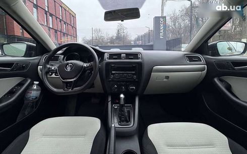 Volkswagen Jetta 2015 - фото 12