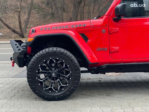 Jeep Wrangler 2019 красный - фото 13