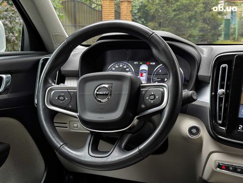 Volvo XC40 2018 белый - фото 27