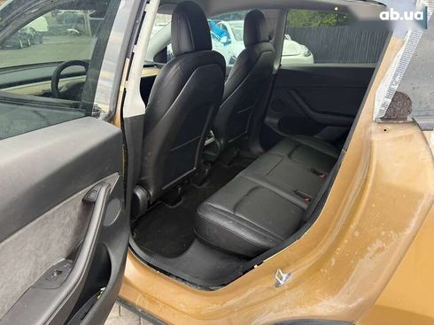 Tesla Model Y 2021 - фото 17