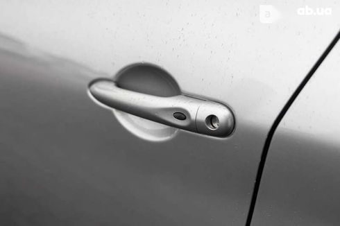 Renault Zoe 2015 - фото 12