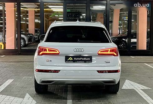 Audi Q5 2018 - фото 13