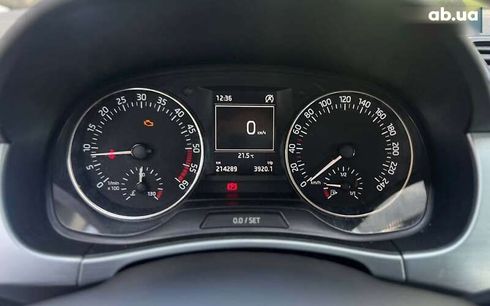 Skoda Fabia 2015 - фото 12