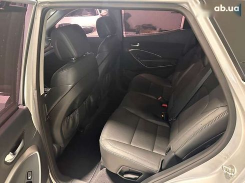 Hyundai Santa Fe 2017 - фото 18