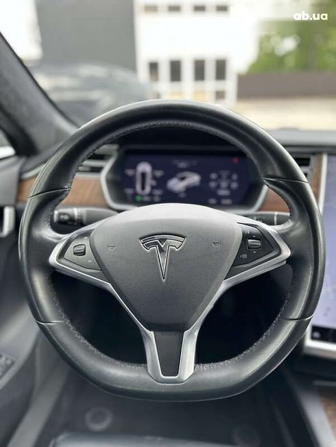Tesla Model S 2018 - фото 21