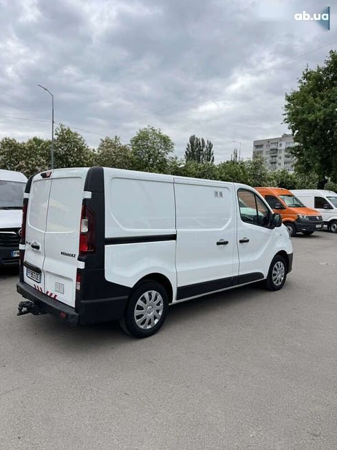 Renault Trafic 2021 - фото 9