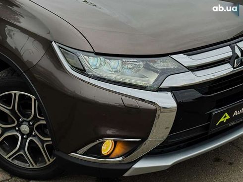 Mitsubishi Outlander 2015 - фото 12
