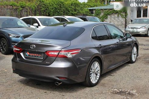 Toyota Camry 2018 - фото 11
