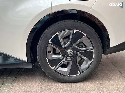Toyota bZ 2023 - фото 16