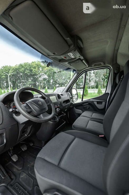 Renault Master 2018 - фото 18