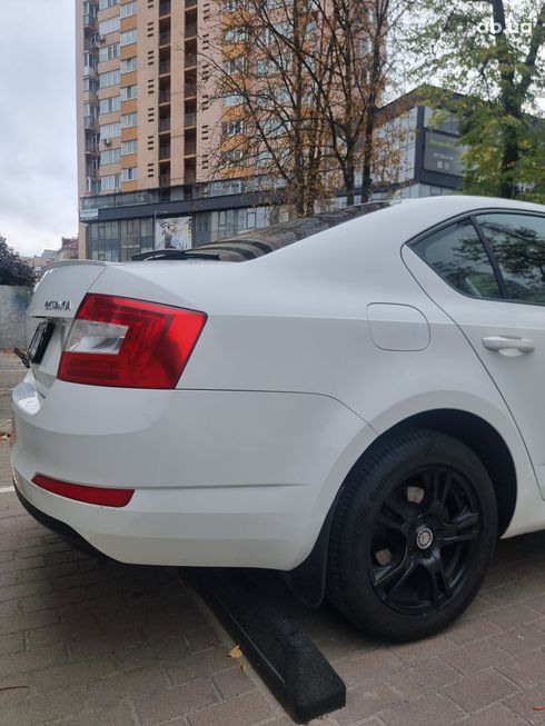 Skoda Octavia 2013 белый - фото 3